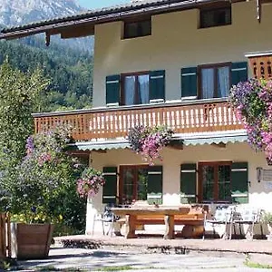 Apartment Haus Hirschpoint